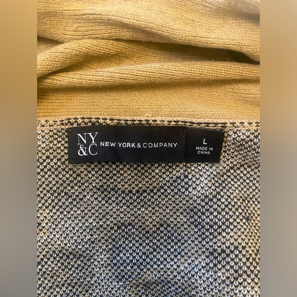 New York & Company Leopard Print Long Sweater - Picture 4 of 5